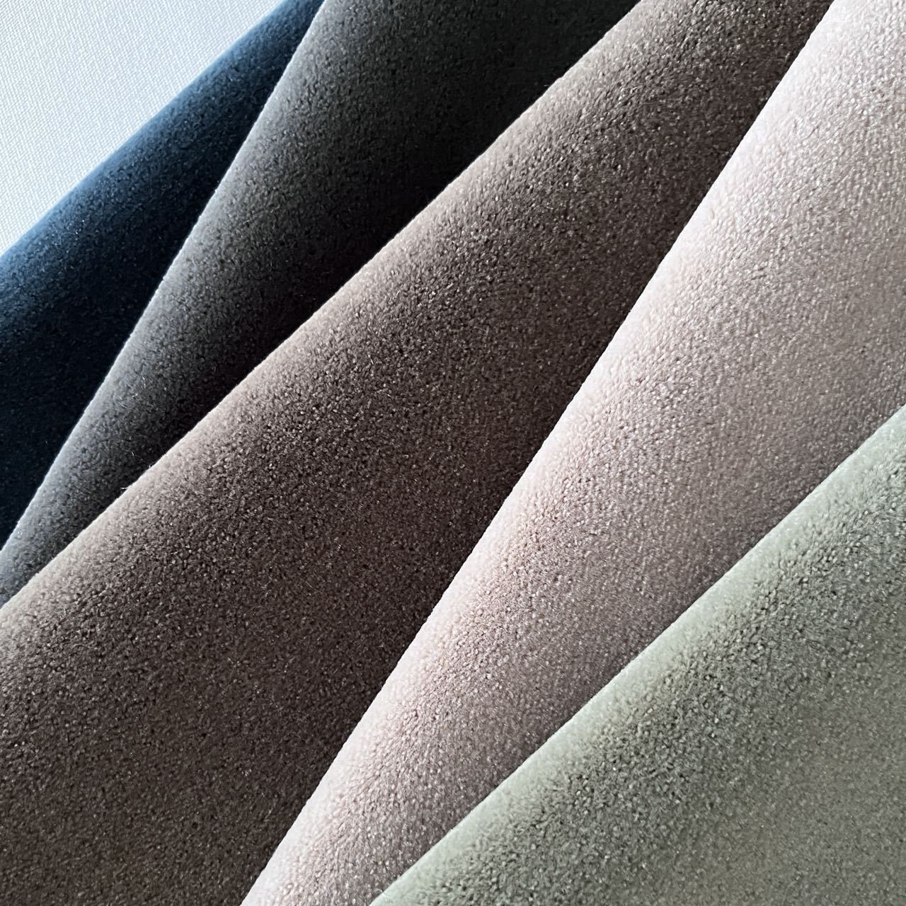 Picture of Imitation mohair sofa fabric Hengtai woven polyester cut velvet decorative pillow spot sofa fabric