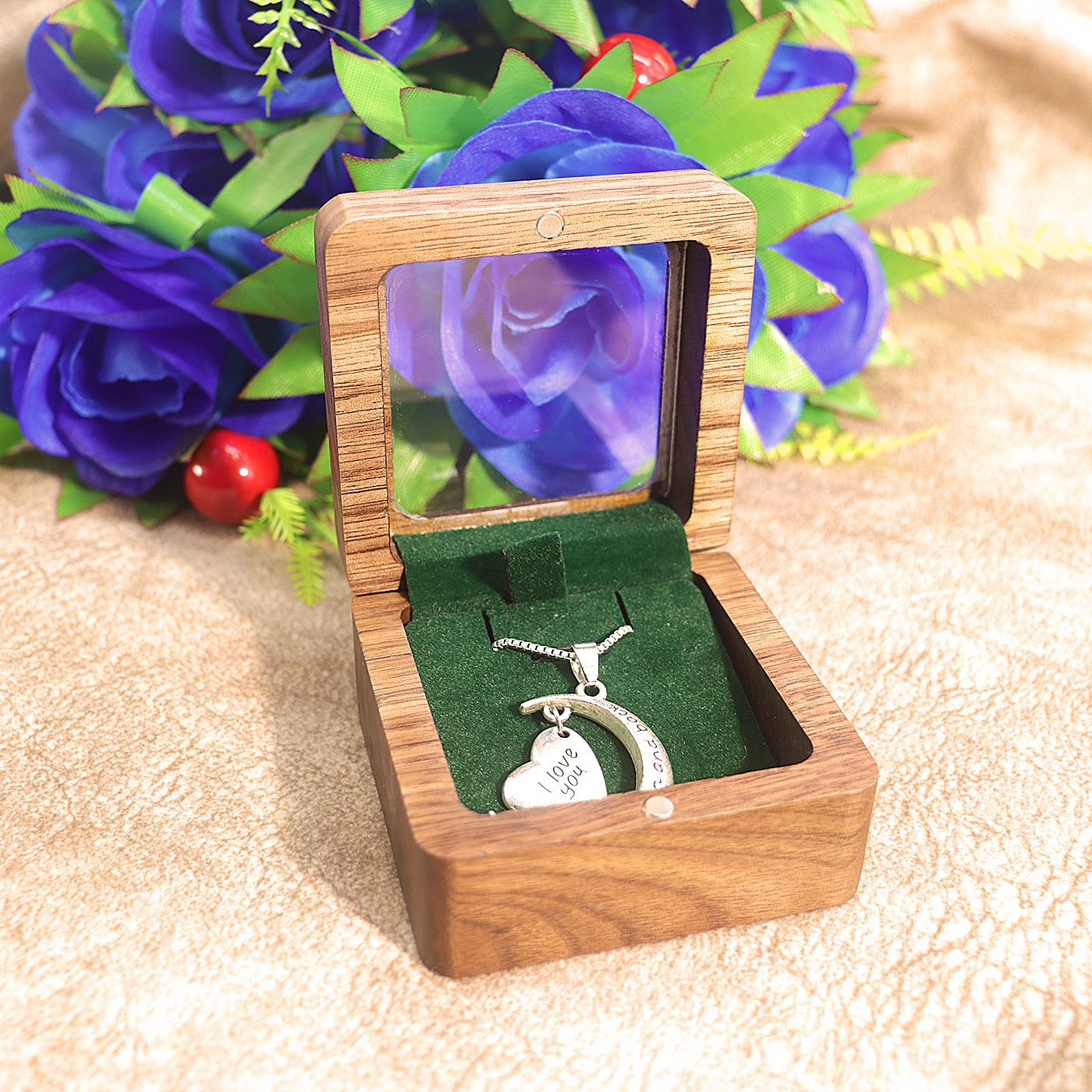 Picture of Factory wholesale walnut window jewelry box jewelry box pendant necklace small jewelry gift packaging storage box for women