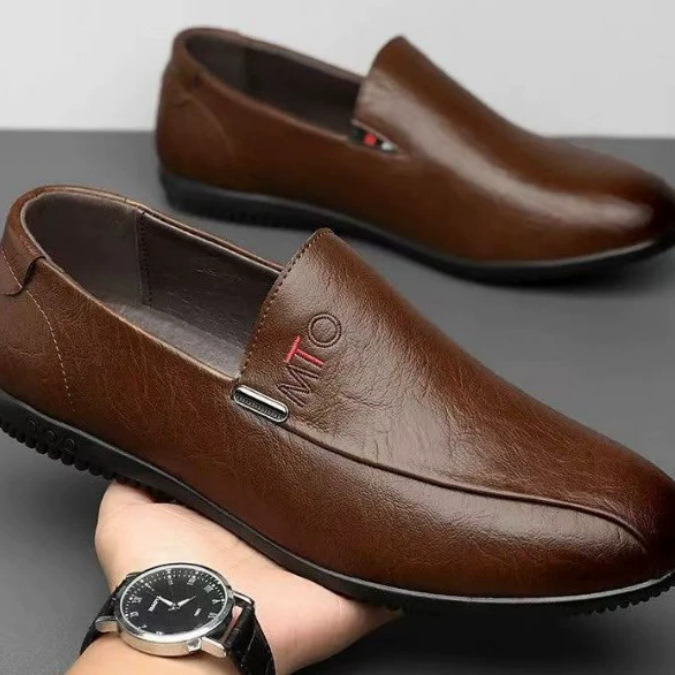 2025 Men's New Factory Dropshipping Men's Shoes, Breathable Casual Leather Shoes, Comfortable Soft Leather, Soft Sole, Non-slip for Men