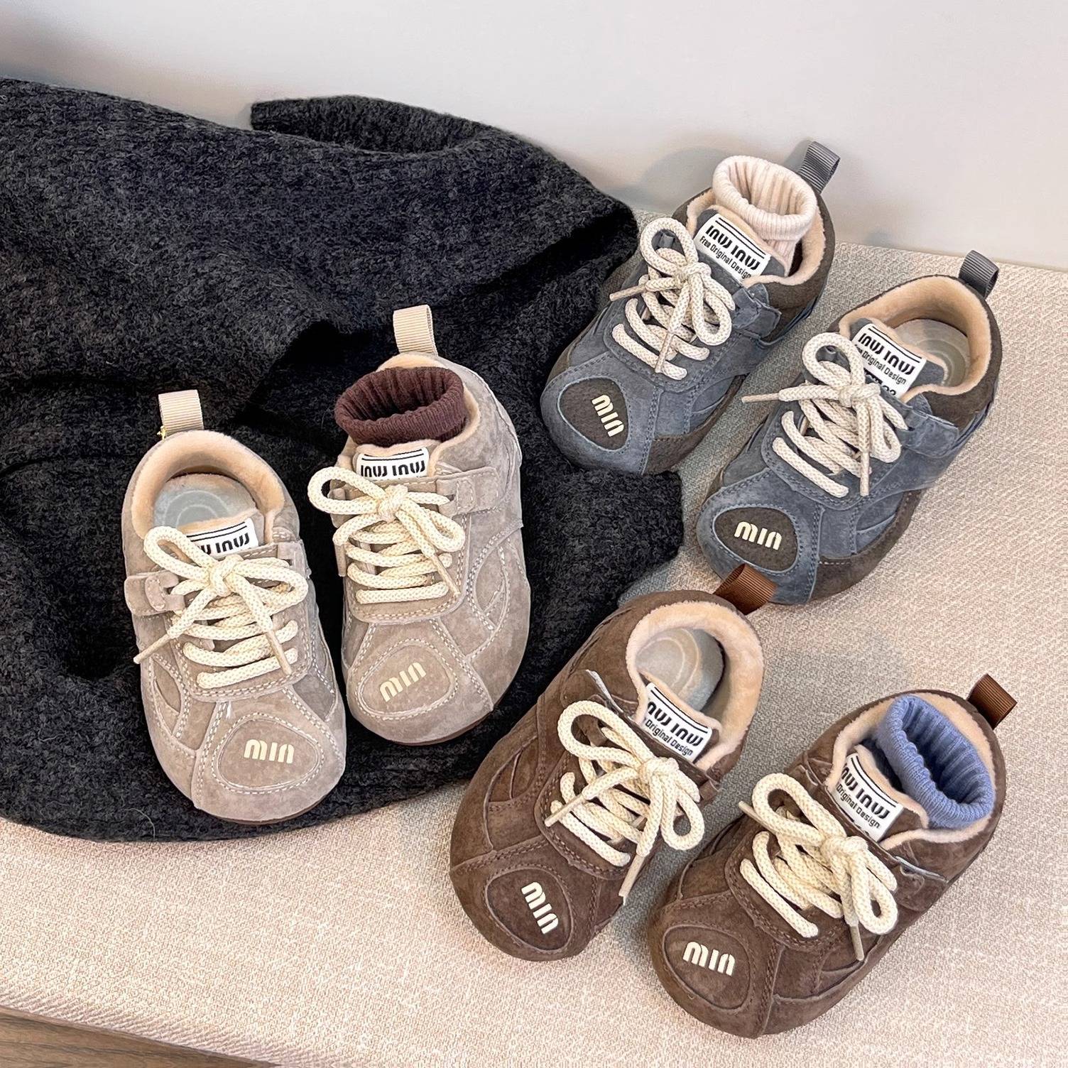 Korean children's sneaker autumn and winter new girls cotton shoes two cotton boys' skate shoes warm shoes baby children's shoes tide