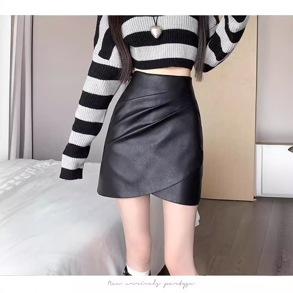 New Pleated Autumn and Winter Irregular Hip Skirt 2023pu Leather Skirt Skirt Women's High Waist Slimming Black