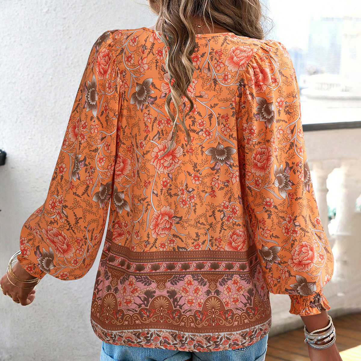 Picture of Kaikuo European and American Cross-Border European Station Amazon Printed Shirt Women's 2025 Autumn Elegant Export V-Neck Long-Sleeved Top