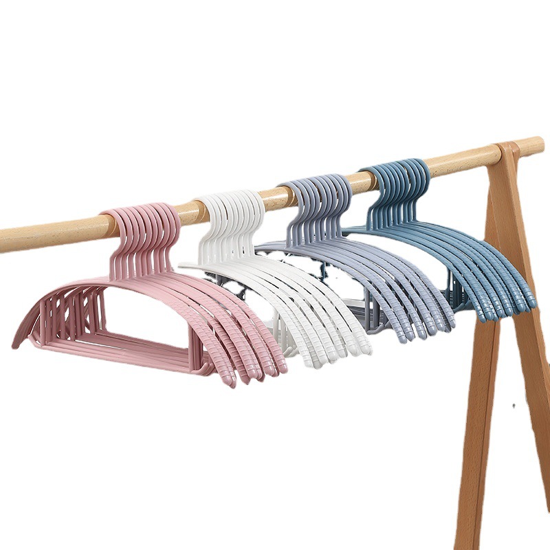 Semicircle seamless non-slip hanger plastic adult clothes drying rack dormitory household wide shoulder clothes drying support wholesale
