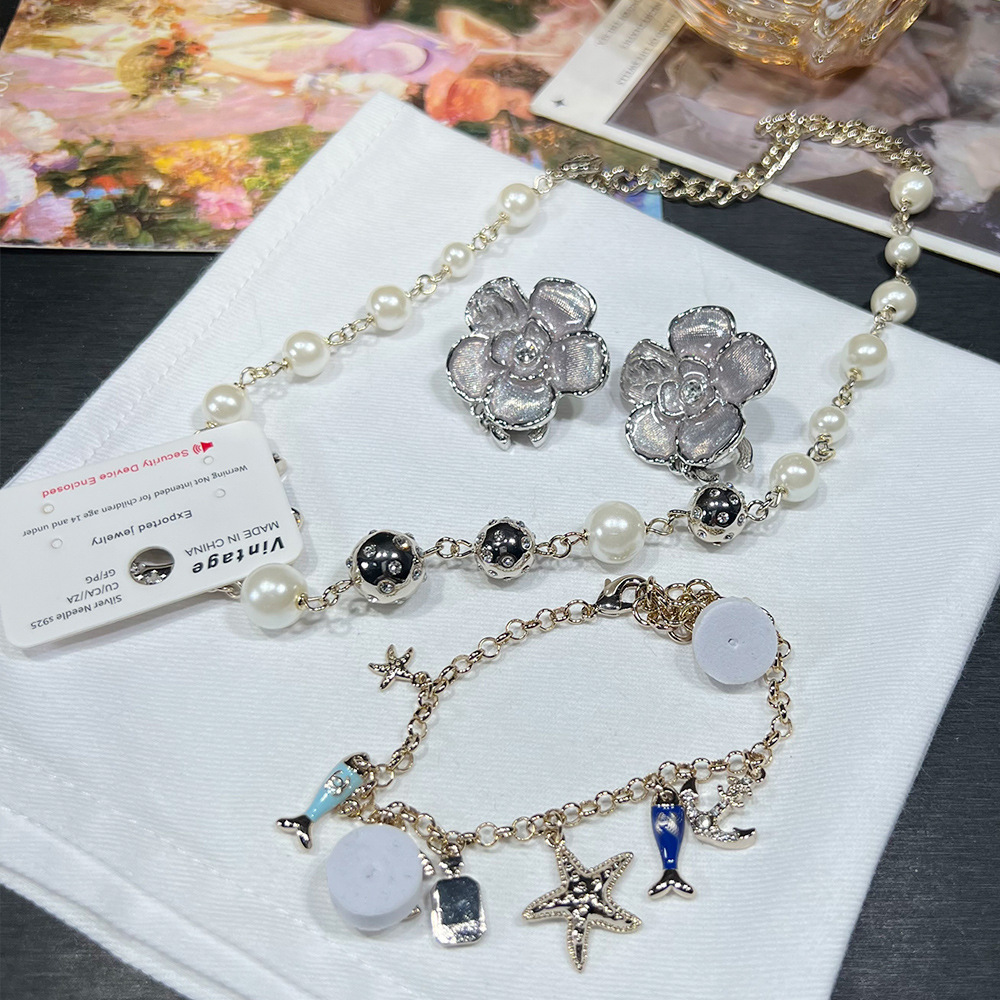 Xiaoxiang Style 25 New Flower Spring and Summer Pearl Necklace Oil Dropping Flower Starfish Bracelet Fashion Grandma's Home suit