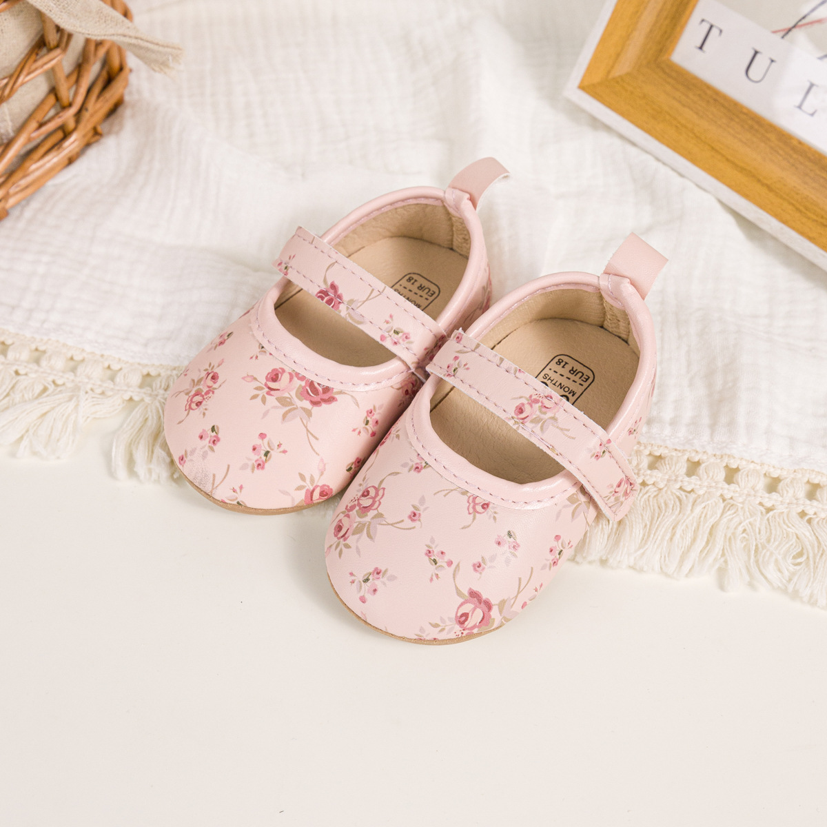 Picture of Amazon New Baby Shoes Printed Pattern Princess Shoes Velcro Anti-Slip Rubber Sole Toddler Shoes Baby Shoes