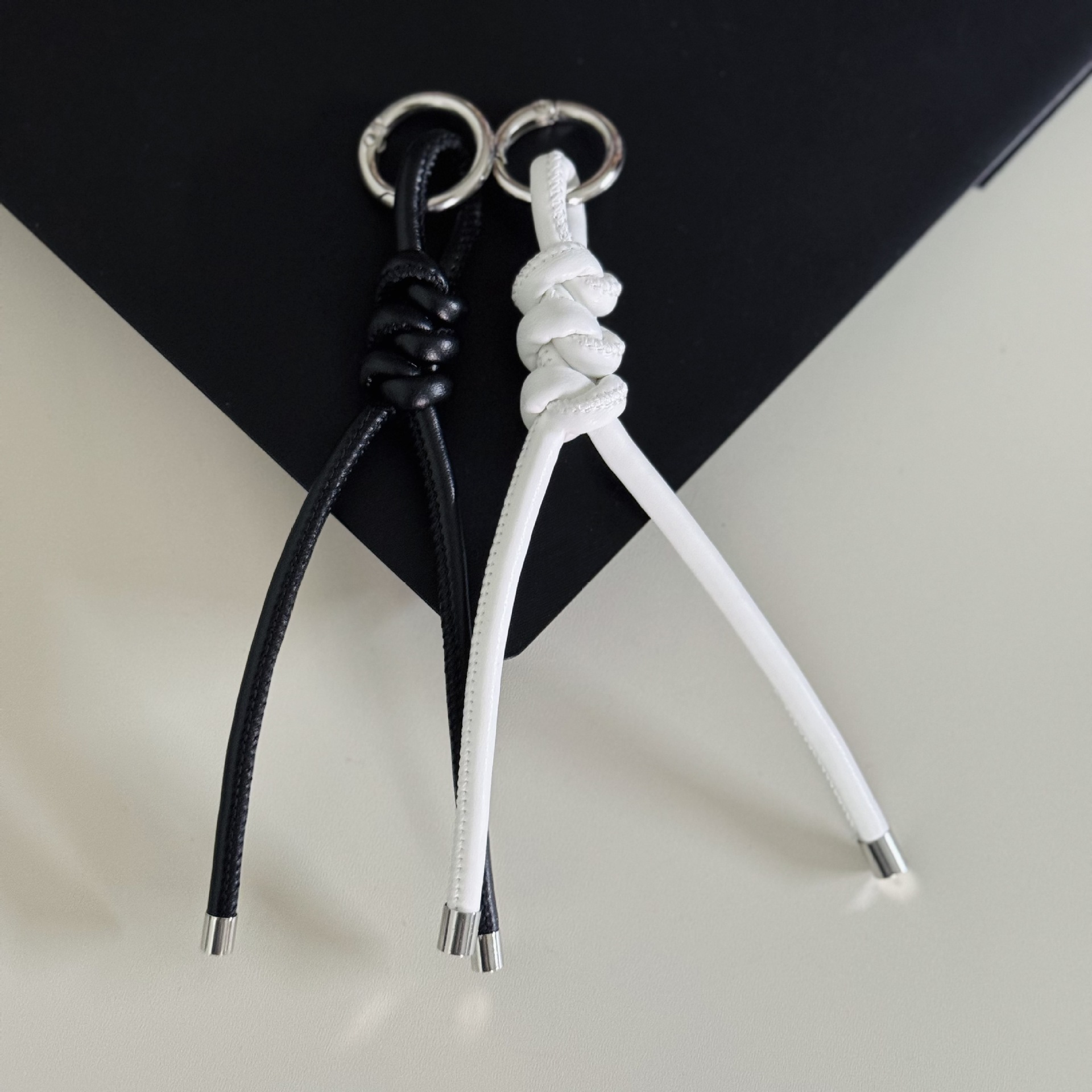 Hot Sale New Hanging Accessories Mobile Phone Lanyard PU Leather Wided Rope Keychain Pendant Creative All-match Bag Chain