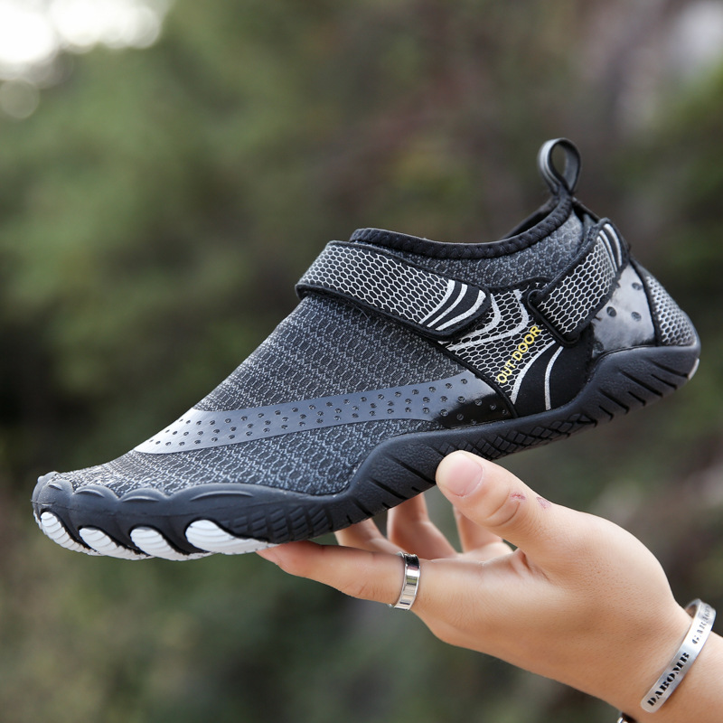 Cross-border swimming plus size swimming shoes outdoor hiking shoes sports leisure wading shoes fishing shoes wholesale generation