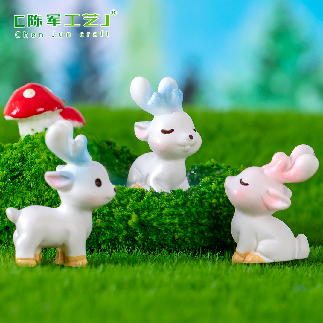 Picture of Micro landscape creative cute little elk animal doll hand-made blind box landscape decoration accessories desktop small ornaments