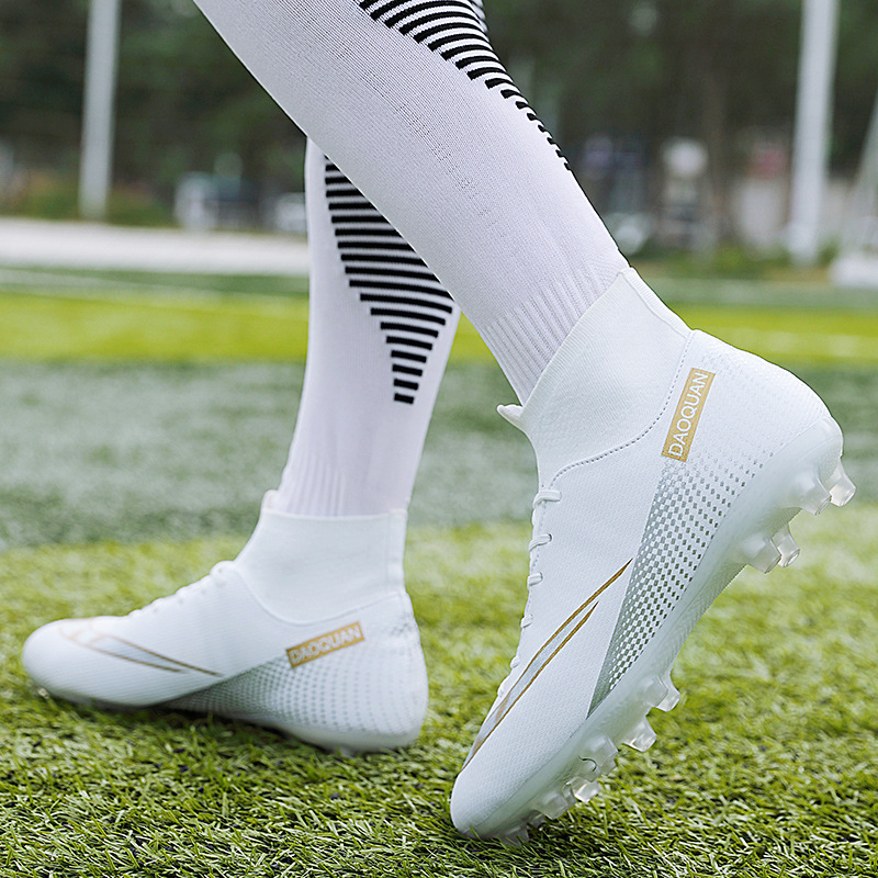 Picture of Summer and Autumn Football Shoes for Boys and Girls, High-Top Broken Nails, Long Spikes, Competition Shoes, Fashionable Sports Shoes, Football Shoes, Children's Shoes