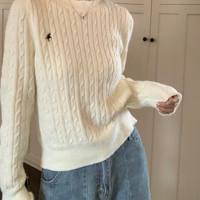 Picture of Twist design sense niche round neck sweater women's autumn and winter New long sleeve embroidered small top sweater