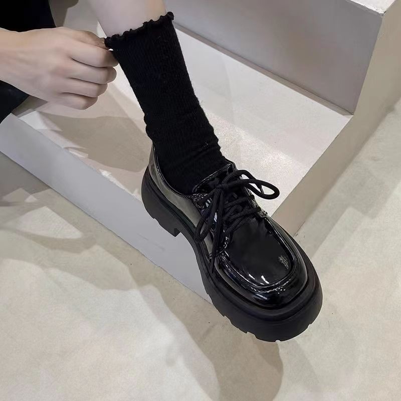 Thick-soled small leather shoes 2024 new spring and autumn retro British style jk shoes black versatile matching skirt loafers