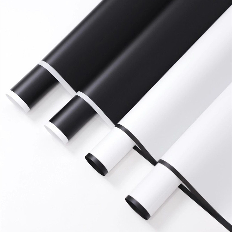 New Waterproof Black and White Aristocratic Flower Wrapping Paper Black and White Border Matte Film Flower Shop Flower Wrapping Materials Ready for Sale