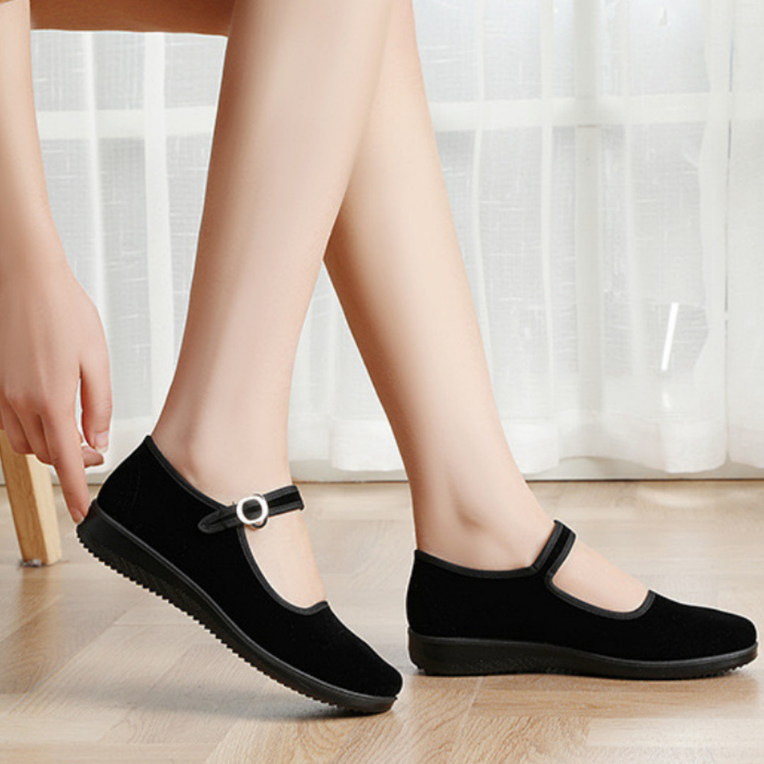 2024 Summer Cloth Shoes Non-Slip Hotel Work Shoes Soft Sole Breathable Square Dance Mom Black Single Shoes Foreign Trade