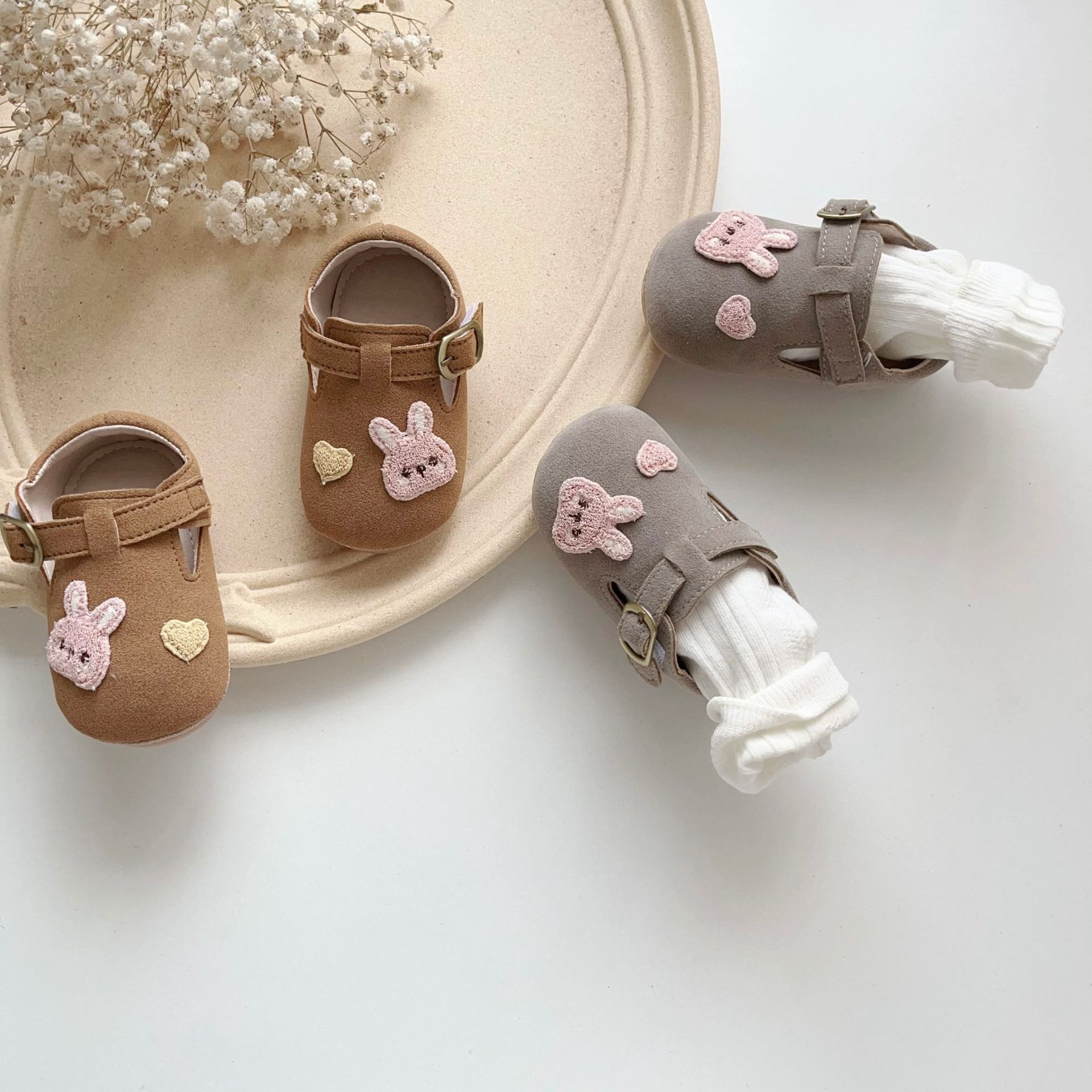 Cross-border baby Birkenstock shoes for 6-18 months, Korean cute cartoon shoes, velcro soft soles, soft surface, non-slip walking shoes