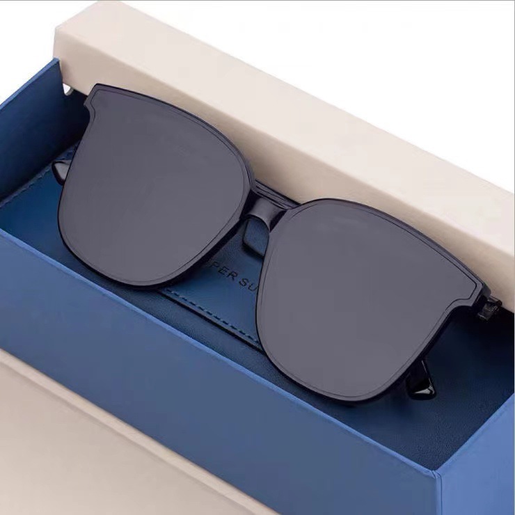 Picture of New High-End Sunglasses for Women, Street Photography, Big Face, Slimming Driving Glasses, Korean Style Trendy Men's Sunshade Glasses, Direct Supply from the Manufacturer