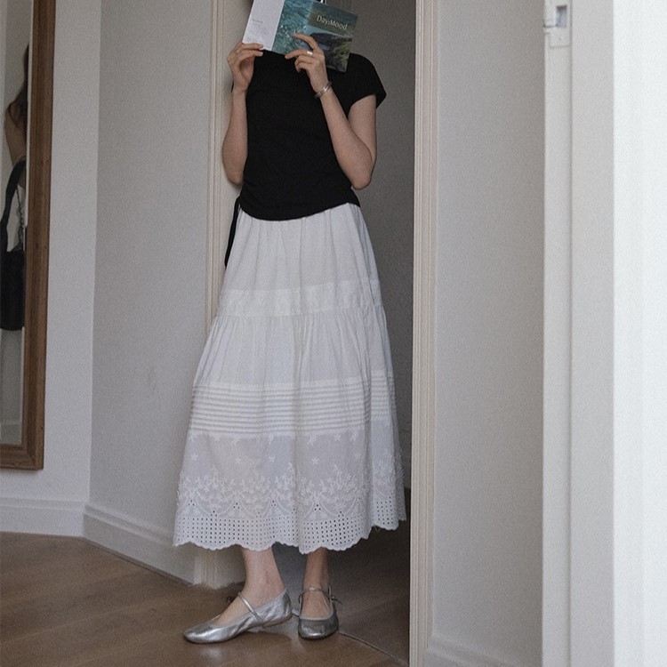 French High-end Spring and Summer Heavy Industry Pleated Embroidered Skirt A- line Skirt White High Waist Small Long Skirt