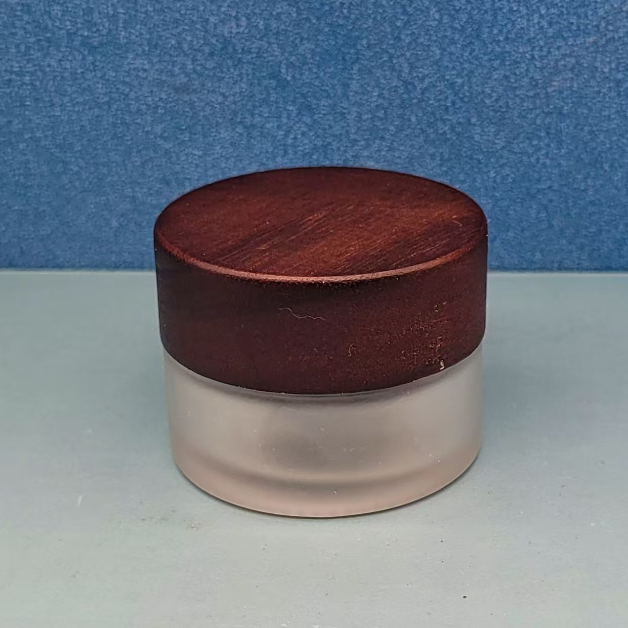 Picture of Inner plastic parts bamboo and wood lid cream bottle transparent frosted glass cream bottle powder bottle ointment mask sub-bottled wholesale