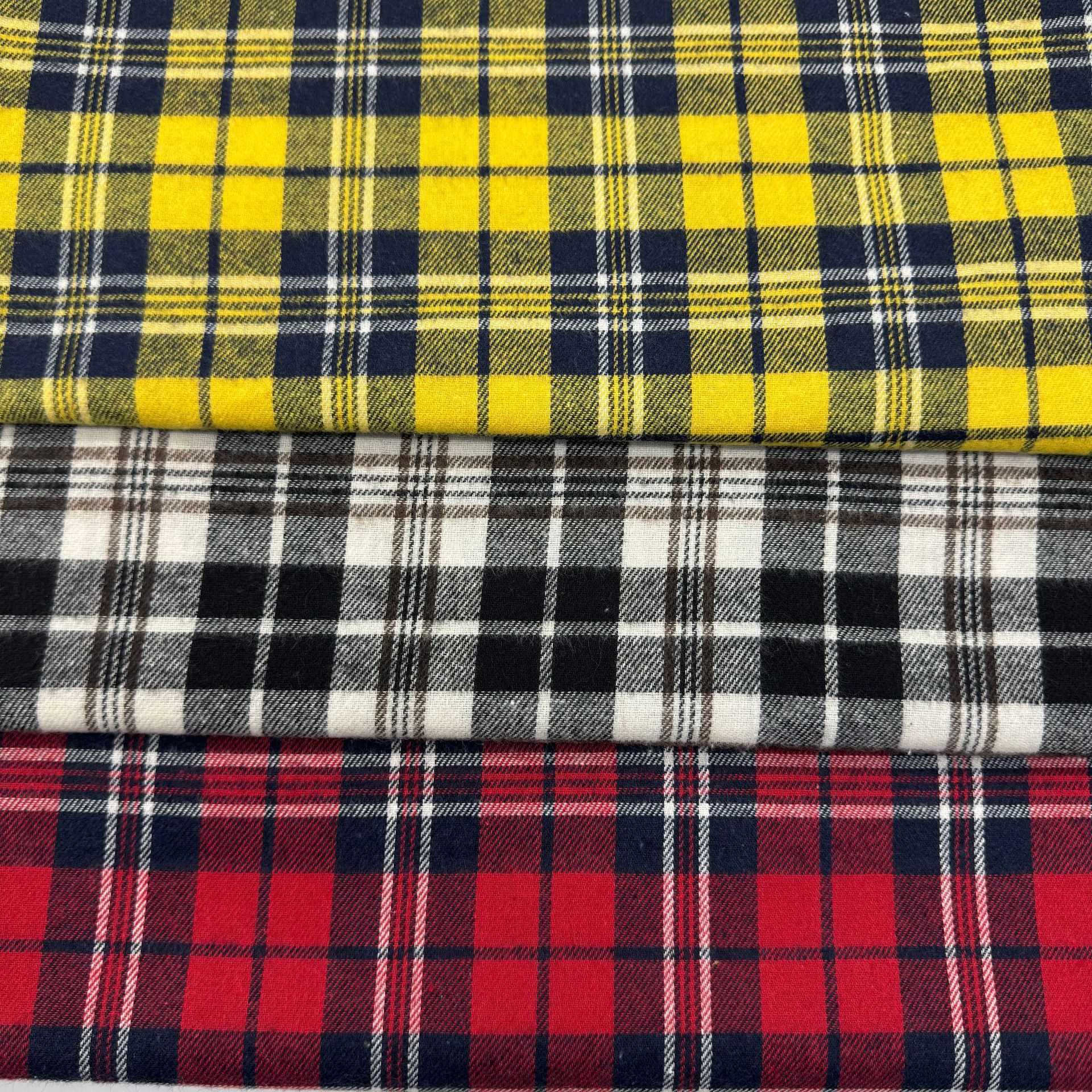 21 pts polyester cotton yarn-dyed twill single-sided sanding plaid women's clothing children's shirt casual clothing fabric in stock
