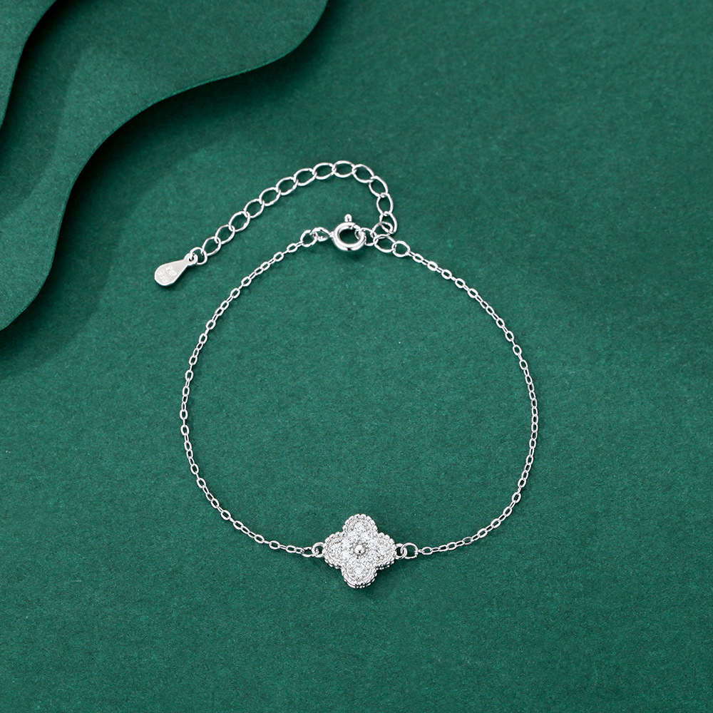 S999 Sterling Silver Women's Lucky Four-Leaf Clover Bracelet Women's Accessible Luxury Elegant Exquisite Micro-Encrusted Diamond Bracelet Gift for Girlfriend