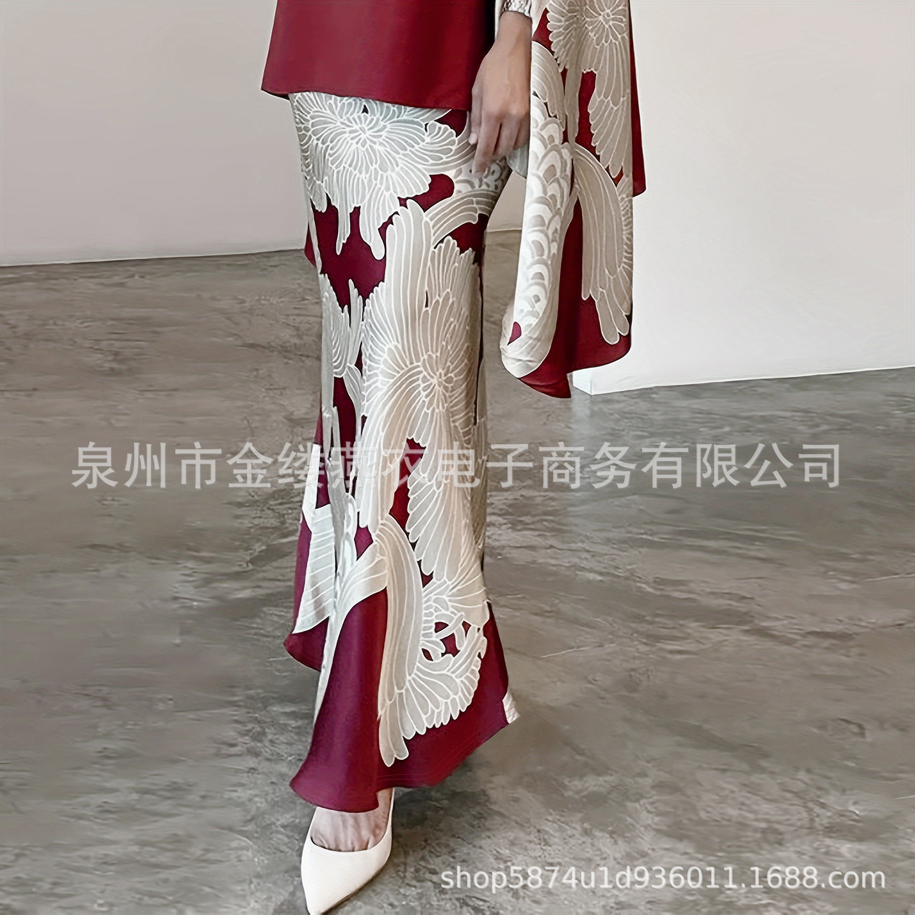 Picture of Cross-border Amazon European and American plus size Women's Autumn High Waist Retro Printed Skirt Elegant Long Hip Skirt