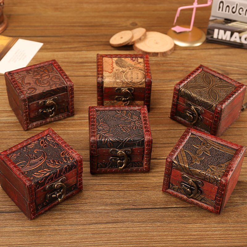 Factory Wholesale Jewelry Packaging Box Wooden Box Antique Small Square Box European Retro Wooden Table Storage Box