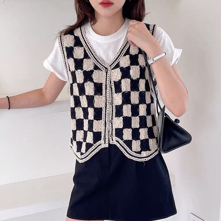 Picture of New Korean Style Knitted Vest Women's Vintage Embroidered Crochet Knitted Shirt Waistcoat Vest Sleeveless Jacket Spring and Summer