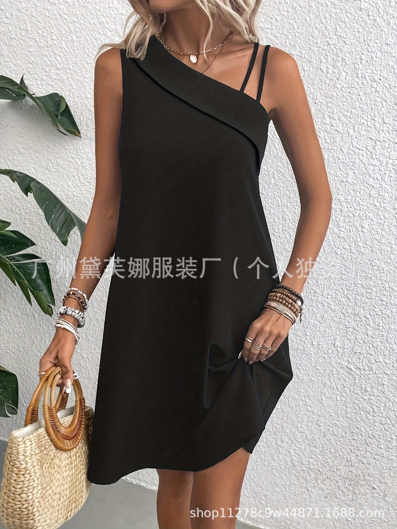 Picture of 2024 Cross-border New Asymmetric Shoulder Sleeveless dress