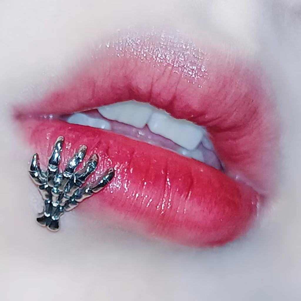 European and American Hand Claw Lip Nail Ear Bone Nail Stainless Steel Personalized Retro Spice Girls Niche Punk ins Piercing Jewelry