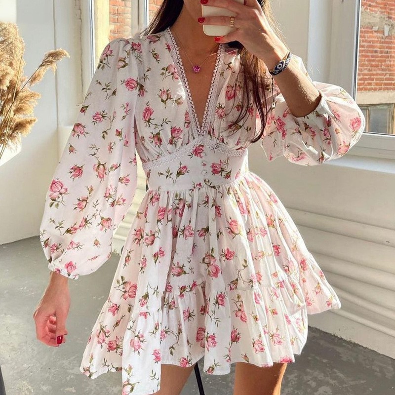 2025 Spring Independent Station European and American Women's Clothing New Style Sweet Printed V-Neck Lace Waist Short Dress