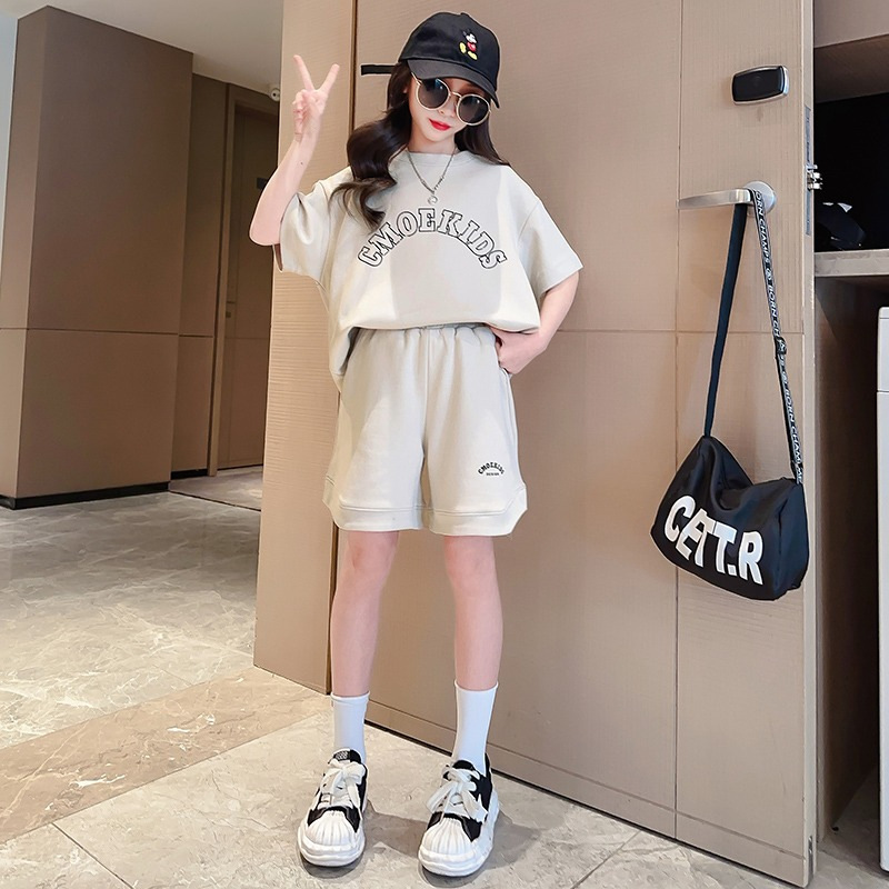 Picture of Girls' summer suit 2023 new western style short-sleeved children's clothing summer clothes girls' fashionable middle and big Children suit