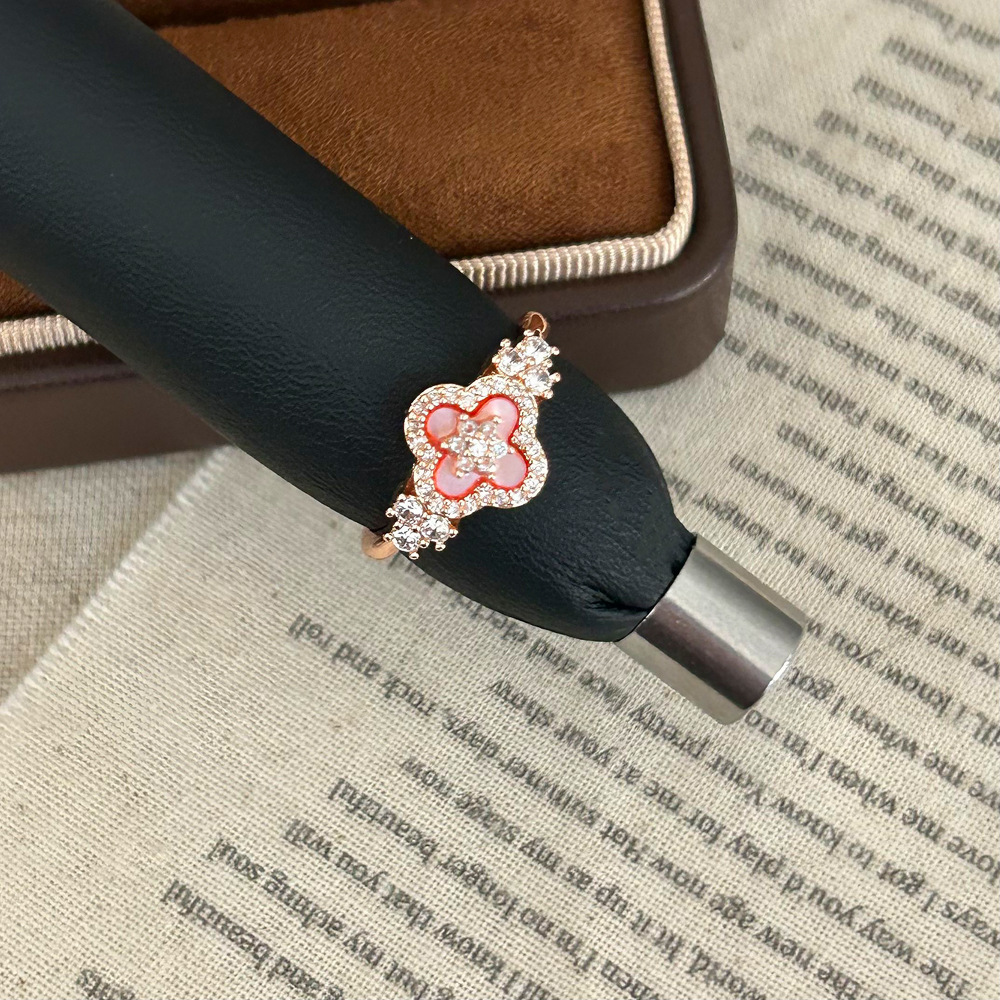 Xiaohongshu's Popular Cherry Blossom Pink High-End Sweet Elegant Ring Is a Versatile Daily Work Clothing Fashion Design Hand Accessory