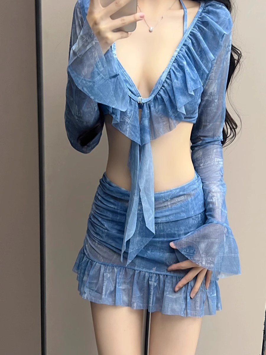 Picture of 2025 New Long-Sleeved Bikini Four-Piece Swimsuit Female Sexy Bikini Beach Seaside Vacation Swimsuit Hot Spring