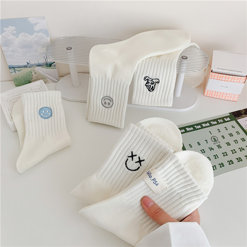 Socks for Women Spring & Fall Internet Celebrity Super Hot Embroider Smiley Mid-Calf Socks Ins Trendy Japanese Style Style Small White Socks Sports Stockings White
