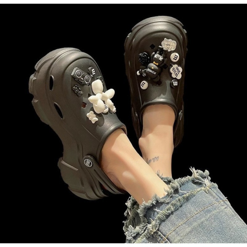 Picture of Baotou EVA hole shoes in 2025 new fashion and versatility student comfortable and casual two-wear non-slip slippers for women's summer