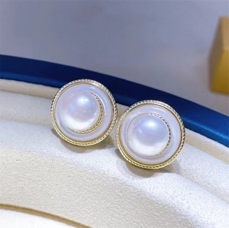 Picture of Zhuji Pearl Earrings S925 Sterling Silver Needle Fritillaria poached egg Pearl 9-10mm Earrings Earrings Wholesale Women