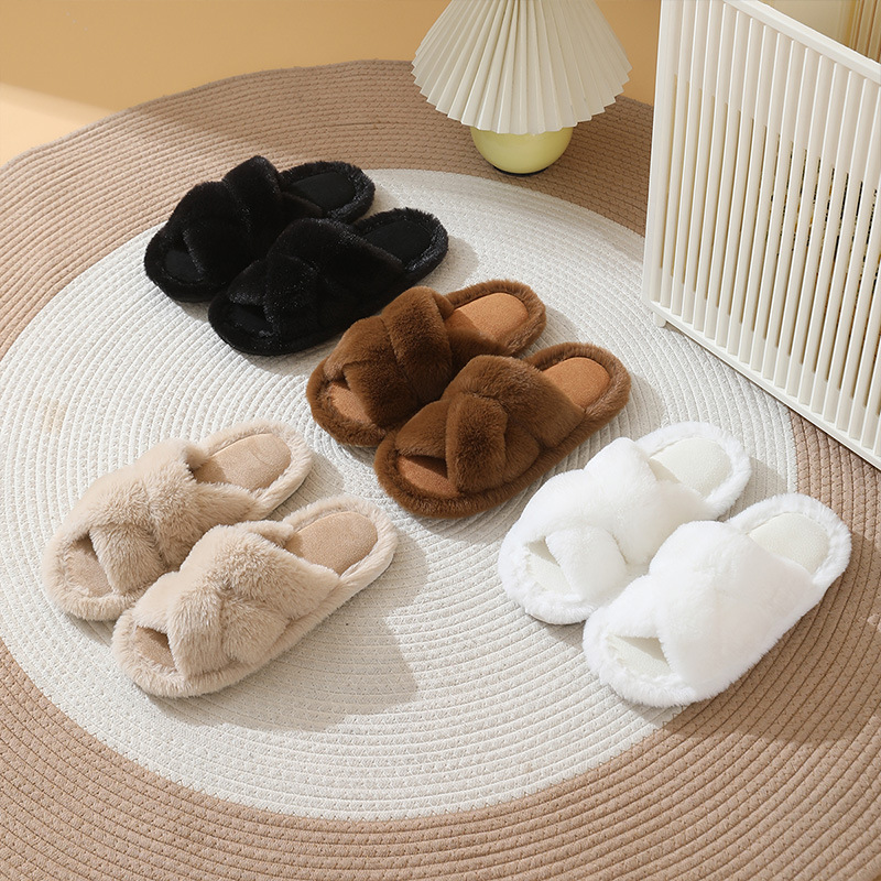 2025 Autumn and Winter New Internet Celebrous High-grade Fool Plush Slippers Women's Outer Wear Home Thick Bottom plus size Cross Cotton Slippers
