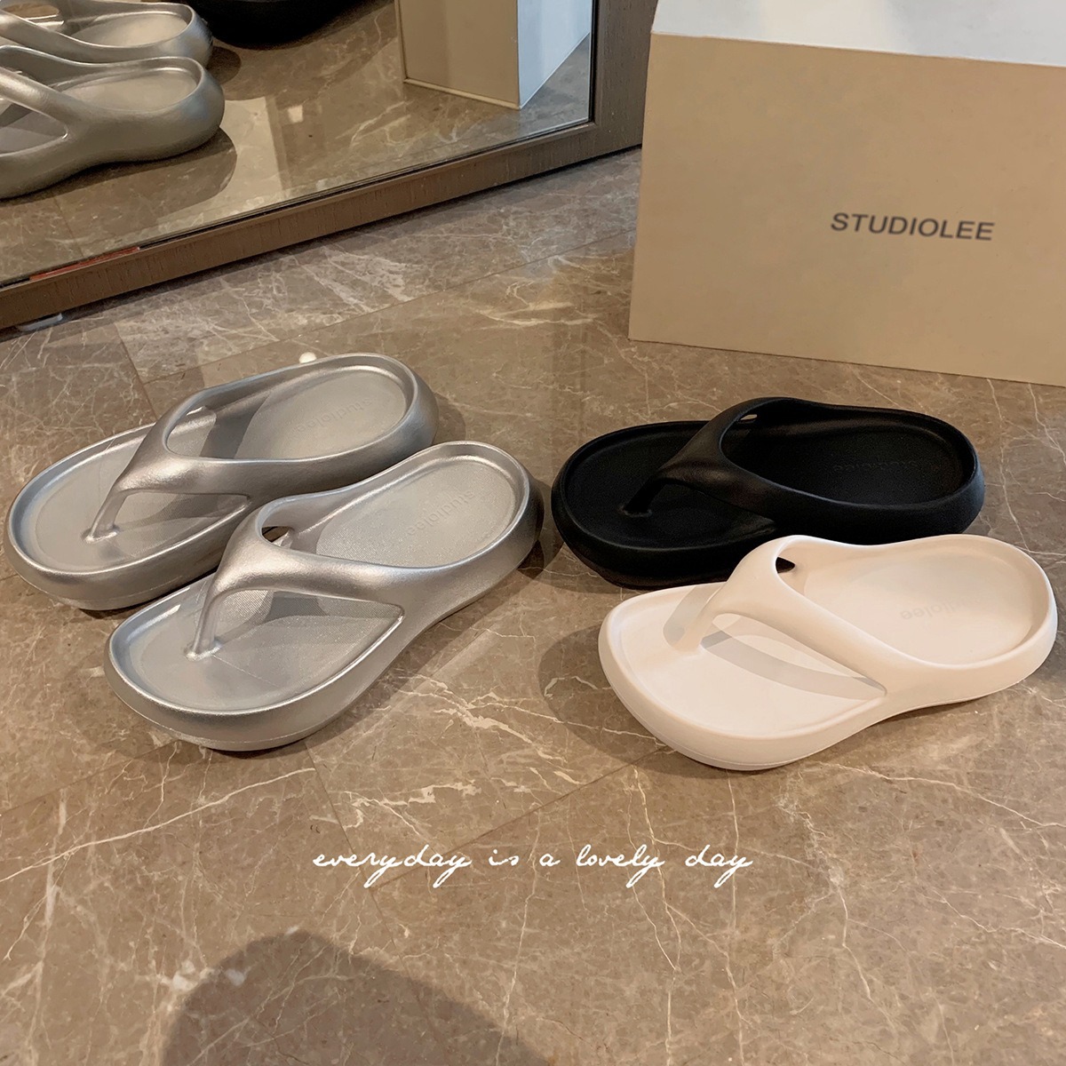 in stock ~ Summer Beach Sandals with Thick Toe and Platform Feeling All-match Flip Flops for Women