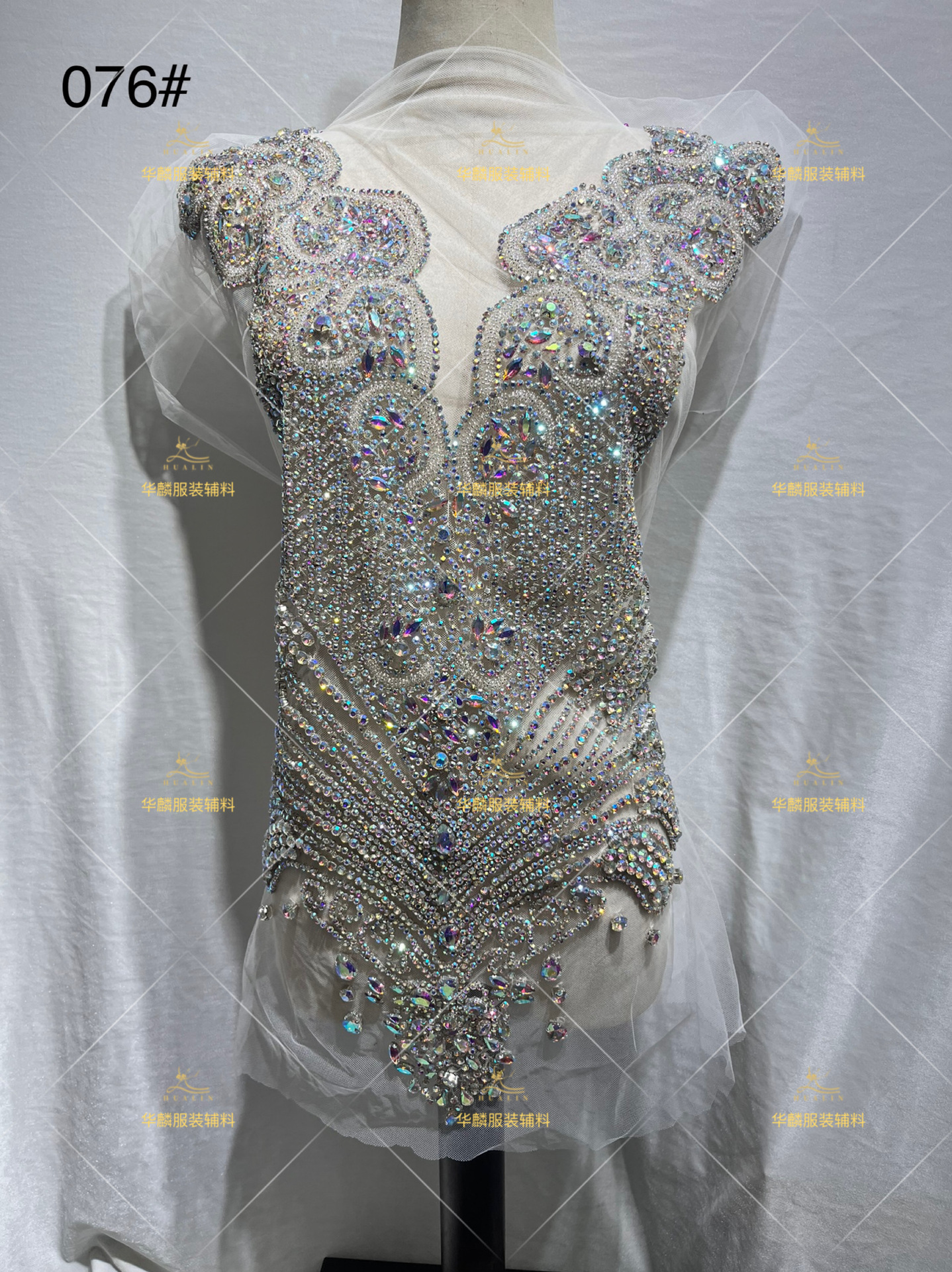 Picture of Hot Selling 18-Color Rhinestone Beading Xiuhe Clothing Applique Mesh Embroider Evening Dress Cutting Patch Cross-Border Wedding Accessories
