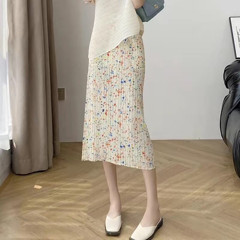 Picture of Niche design pleated skirt spring and summer thin elastic waist printed slimming age-reducing hip slit pleated skirt