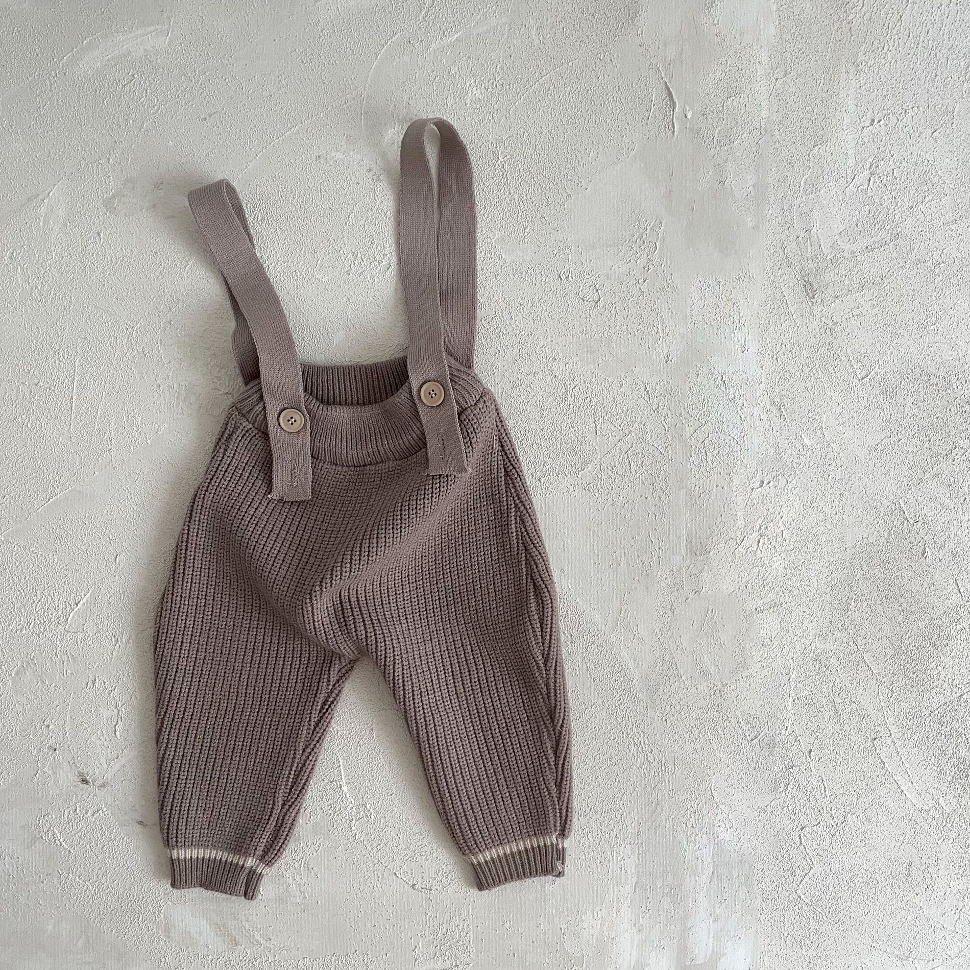 Picture of Children's Autumn and Winter Korean Style 2024 Baby Knitted Overalls Boys and Girls Sweater Overalls Western Style Overalls