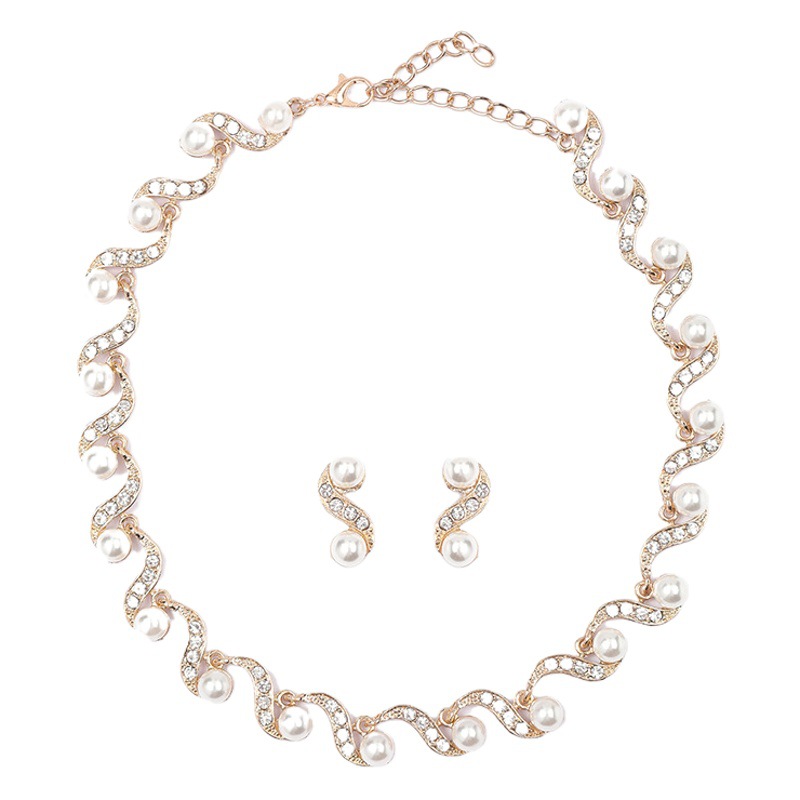 European and American foreign trade new pearl necklace earrings two-piece women's light luxury niche all-match sweater chain clavicle chain alloy