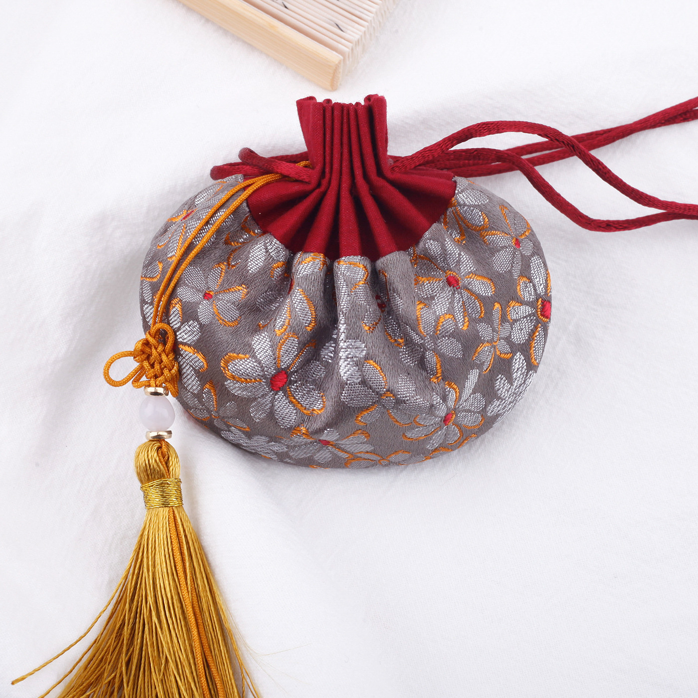 Picture of Carry-on antique sachet sachet empty bag Dragon Boat Festival Wormwood sachet Chinese style purse Hanfu accessories manufacturers