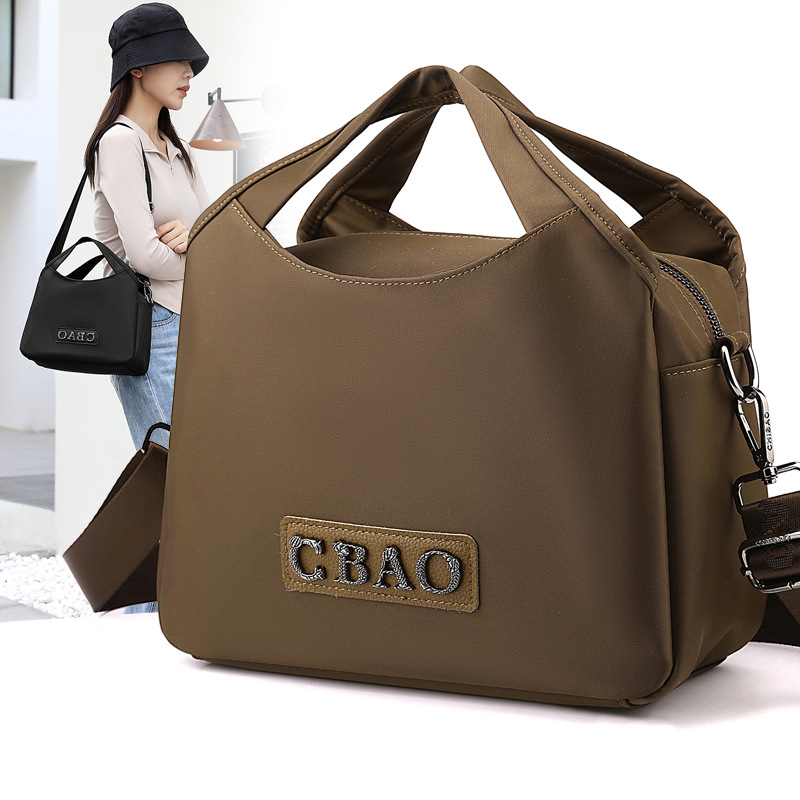 Picture of Casual shopping handbag large capacity commuter messenger bag new simple canvas bag trendy women's shoulder bag