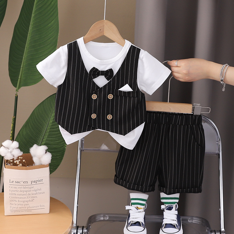 Picture of Wu Xiaoqi Children's Clothing 2024 Summer New Style 0-4 Boys' Bow Tie Four-Button Vest Baby Shorts Trendy and Cool Suit