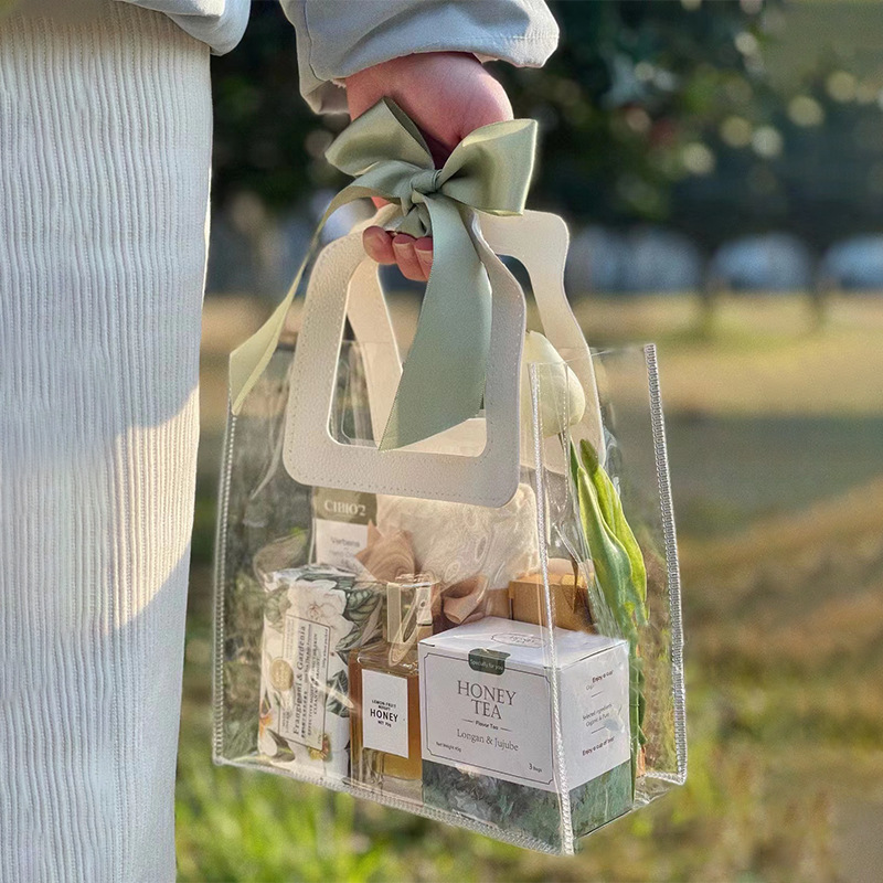 Laser gift bag transparent portable ins gift companion gift bag PVC wedding candy plastic bag packaging wholesale