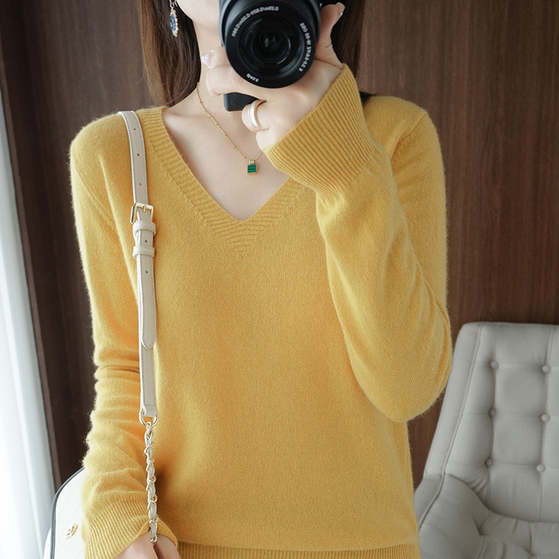 Picture of 2025 Spring New Pure Color V Neck Knitted Bottoming Shirt Pullover Slimming Look Sweater Thin Style Western Style Inner Wear
