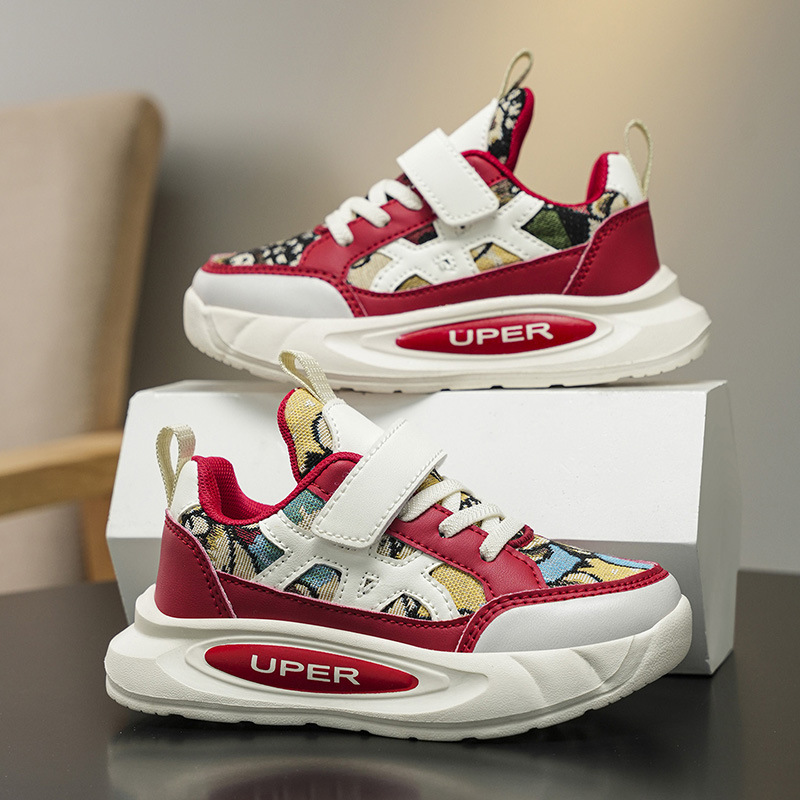 Boys' sneakers 2025 spring and autumn men's mesh fashion student girls' soft soles lightweight casual running shoes trend