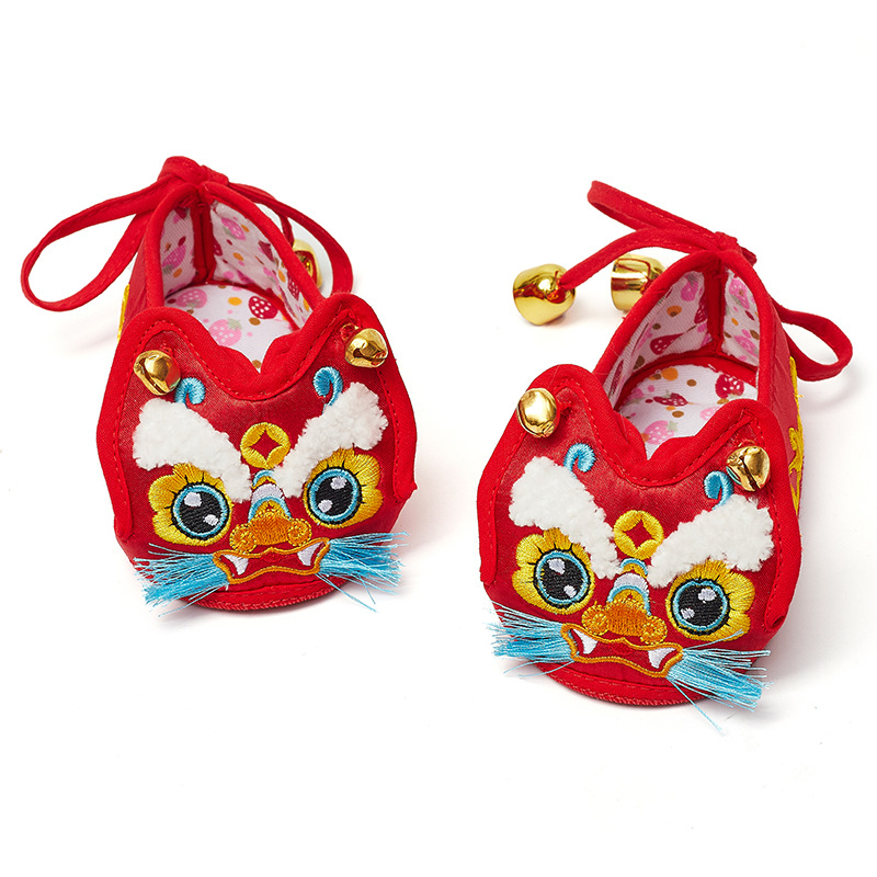 Picture of Xinxiangyun Embroidered Soft-Soled Handmade Tiger Head Shoes for Men and Women, Toddler Shoes for Infants and Toddlers, Faucet Breathable Cloth Shoes