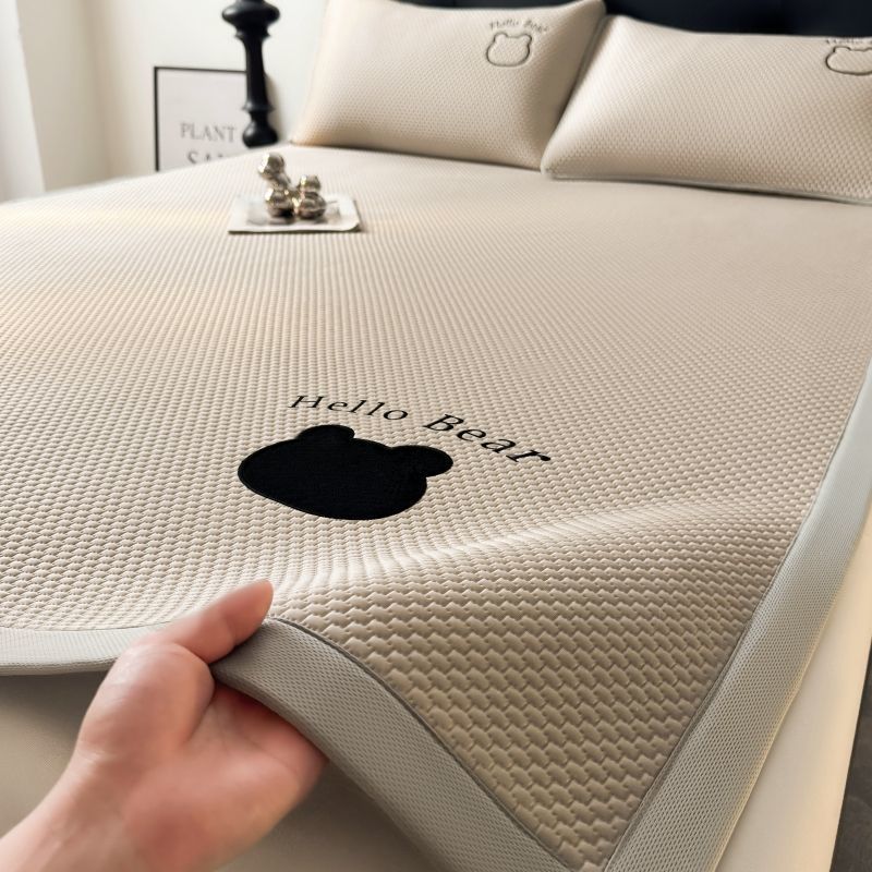 Class A cool feeling ice bean ice silk mat three-piece set 2025 summer new air conditioning soft mat mat machine washable