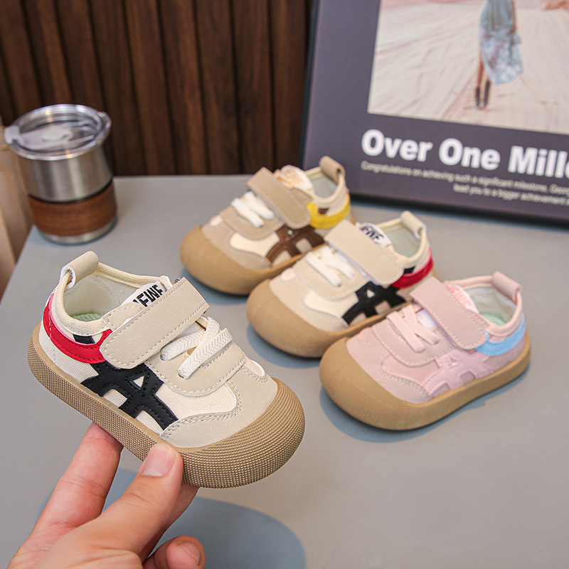 2025 Korean version of girls' casual board shoes, children's canvas shoes, spring and autumn boys' anti-slip shoes, baby single shoes, and toddlers are versatile